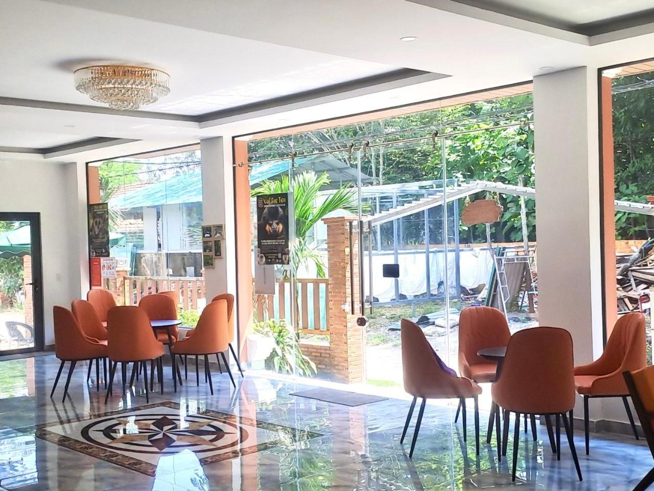 Lava Rock Viet Nam Lodge Anhfly Resort Nam Cat Tien Exterior photo